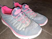 Sneaker - Turnschuhe Gr. 37 super leicht grau-pink Bayern - Wackersdorf Vorschau