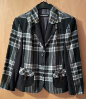 Gerry Weber Blazer grau/weiß Größe 42 Nordrhein-Westfalen - Dormagen Vorschau