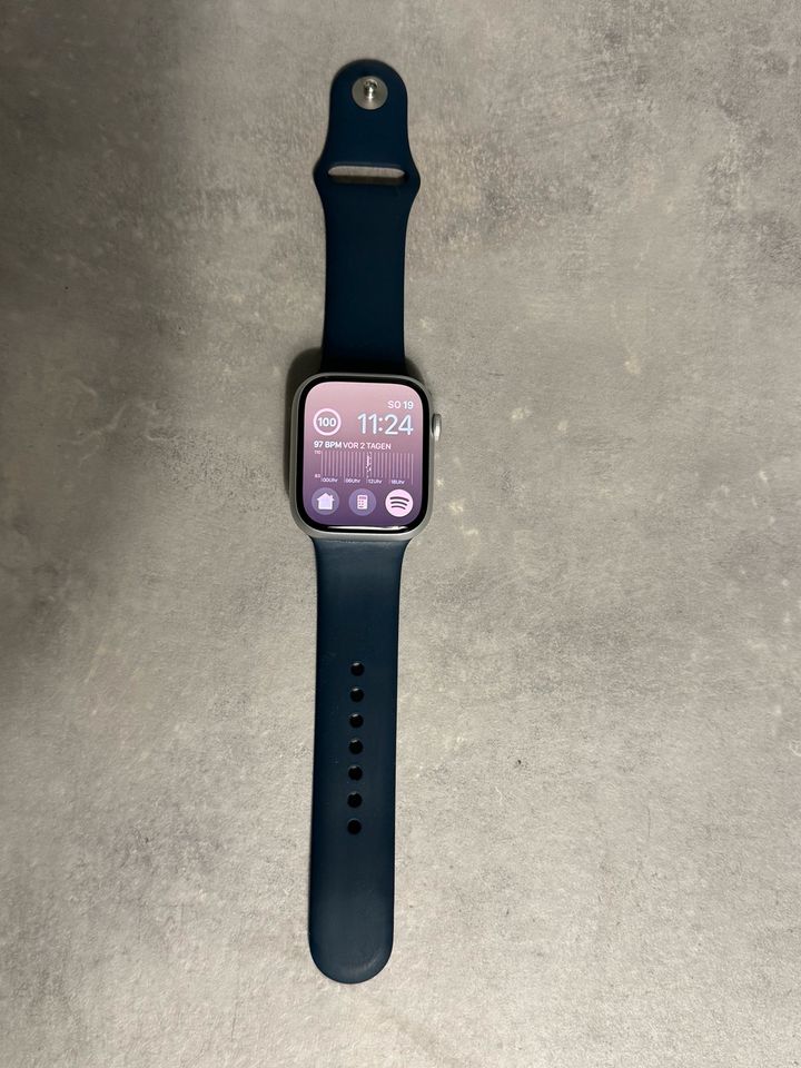 Apple Watch Series 9 GPS, 45 mm in Obrigheim