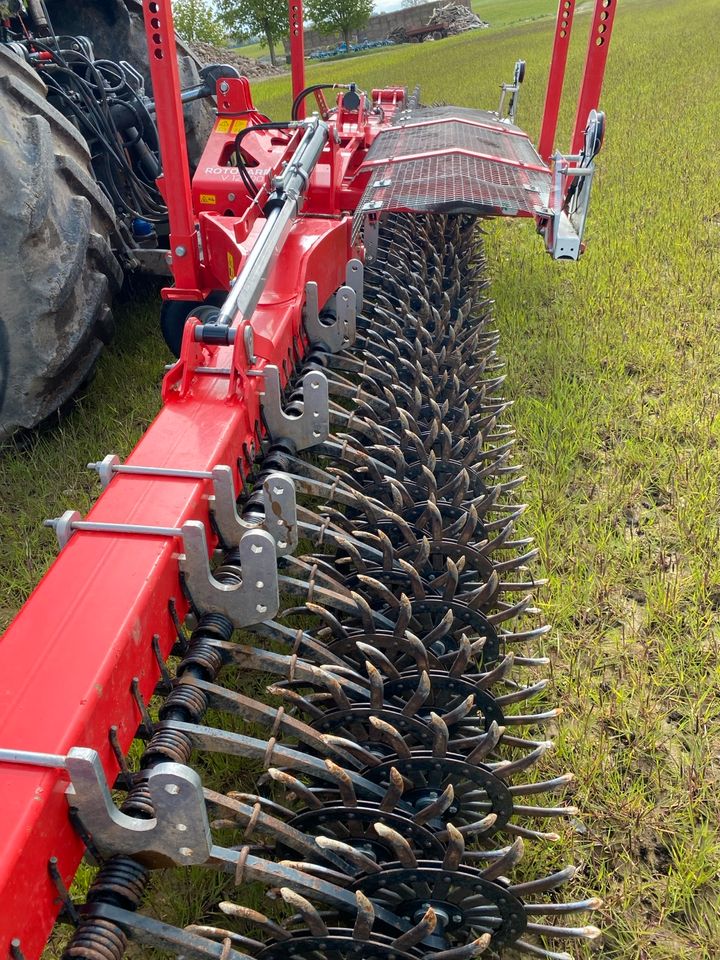 Pöttinger Rotocare 1240 Rollhacke in Elmenhorst bei Grevesmühlen