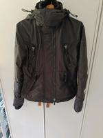 Superdry Damen Windbreaker Jacke schwarz Gr M Nordrhein-Westfalen - Schermbeck Vorschau