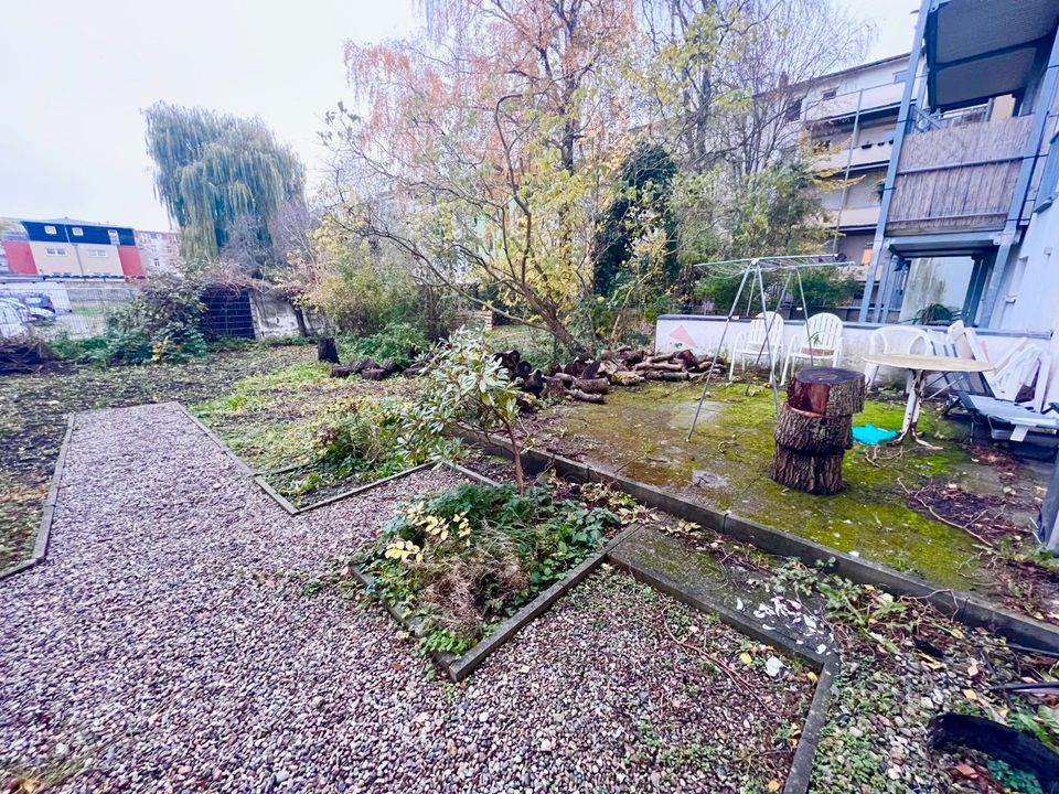 ***Kapitalanlage*** Saniertes Mehrfamilienhaus in der KTV, bestehend aus 8 x 2-Raumwohnungen...!!! in Rostock