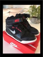 Nike Air Revolution „Bred“ Größe EU 44/UK 9/US 10/cm 28 .Wie neu Bayern - Kösching Vorschau