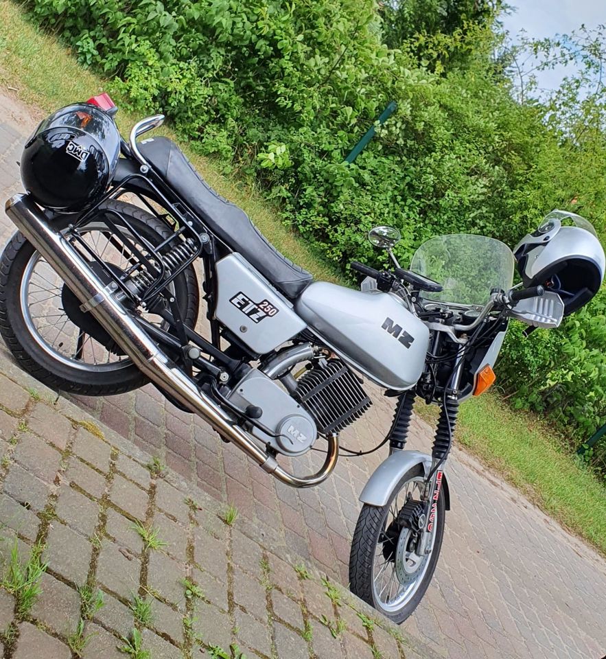 MZ ETZ 250 in Nienburg (Saale)