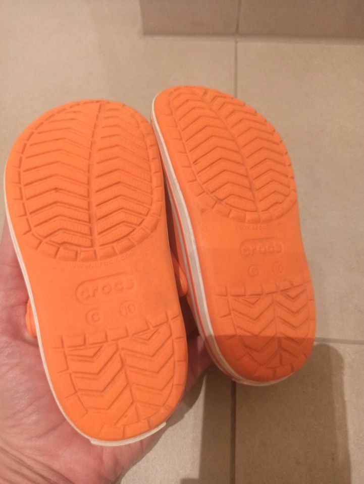 Crocs C10 orange Größe 27 in Kolbermoor