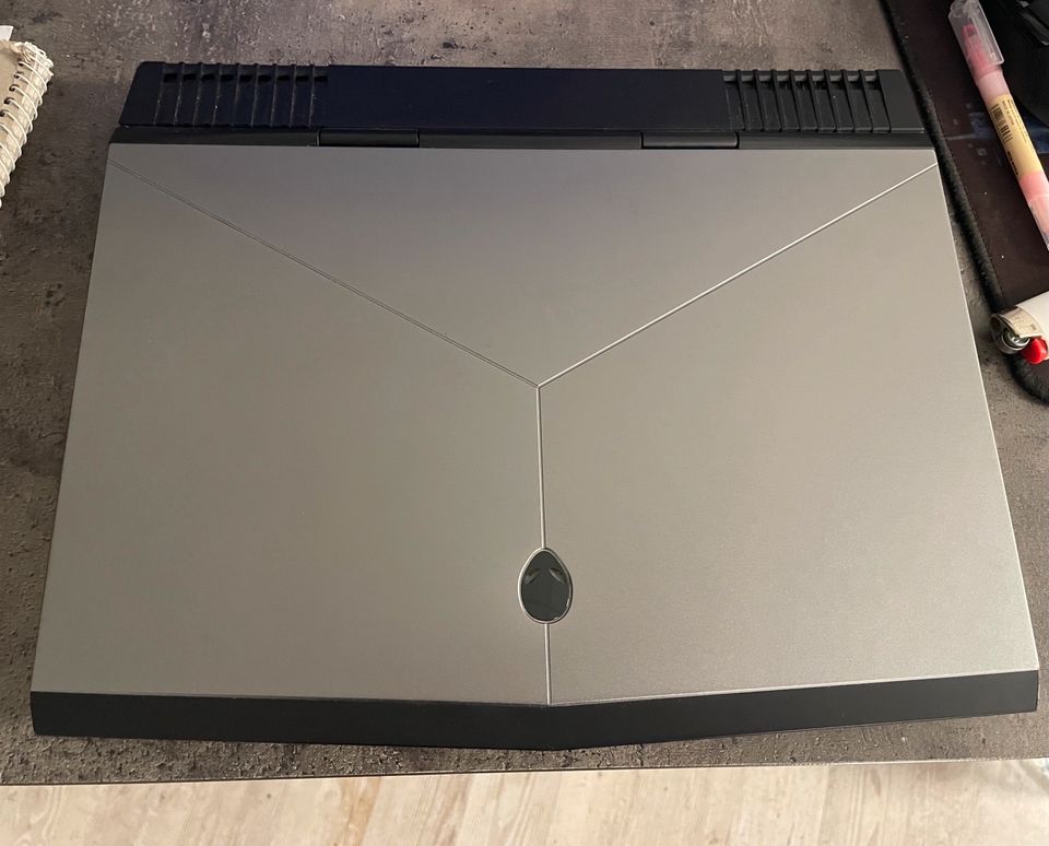 Alienware 13 R3 Gaming Laptop i5 1050 in Göttingen