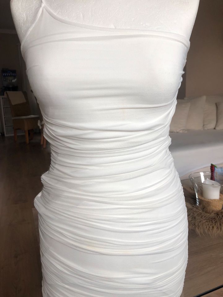 Kleid Sommerkleid weiß gr.XS neu in Troisdorf