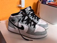 Air Jordan 1 Mid Smoke Grey | Größe 38 | Gut Zustand Nordrhein-Westfalen - Leverkusen Vorschau