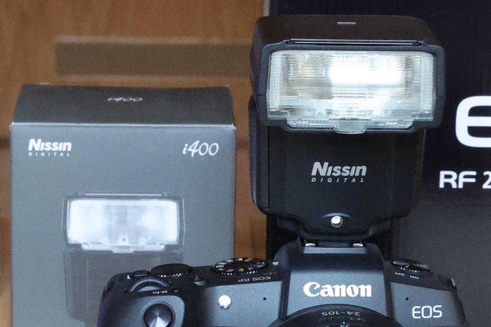 Nissin i400 Blitzgerät Aufsteckblitz für Canon Kameras in Fürth