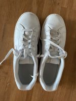 Nike Schuhe Sneaker weiß Gr. 40 Kinder Baden-Württemberg - Bad Mergentheim Vorschau