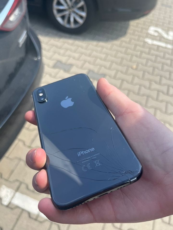 Apple Iphone Xs in Ansbach