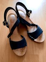 ❤️ Clarks Sandalen Wedges Keilabsatz schwarz Gr 6/ 39,5 Sachsen-Anhalt - Magdeburg Vorschau