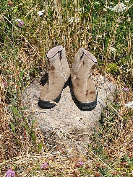 Neu RENE 44 Fellstiefel Lammfell Wolle Leder gefütter beige braun in  Baden-Württemberg - Filderstadt | eBay Kleinanzeigen ist jetzt Kleinanzeigen