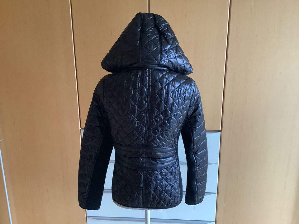 Comma Stepp Jacke schwarz in tollem Design Gr. 36 mit Kapuze in Neumarkt i.d.OPf.