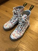 Dr. Martens 1460 Blümchen weiß 37 Dresden - Pieschen Vorschau