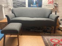 Aufgearbeitetetes Vintage 4-Sitzer Sofa mit Fußbank in Antrazit Eimsbüttel - Hamburg Lokstedt Vorschau