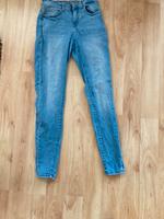 Jeans in Größe 36 Nordrhein-Westfalen - Warstein Vorschau