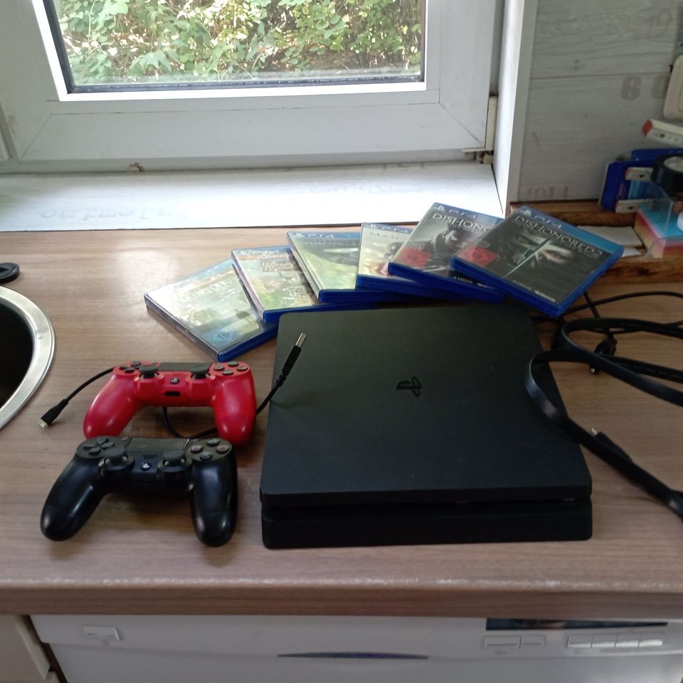 Playstation 4 will weiter spielen.... in Bad Fallingbostel