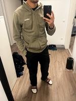 Adidas Strickjacke grün Nordrhein-Westfalen - Delbrück Vorschau