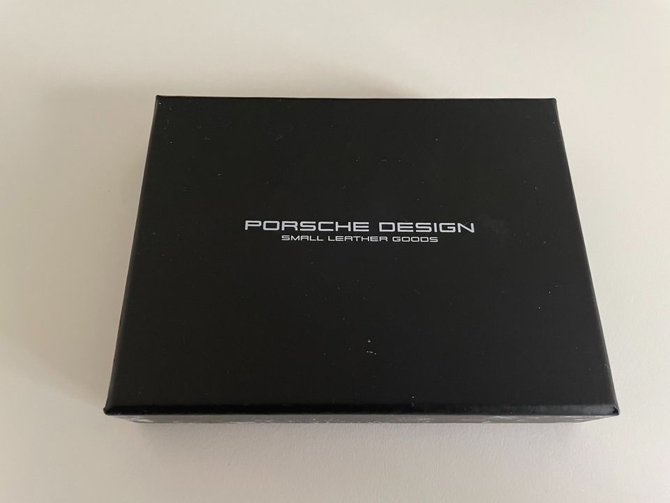 Porsche Design P 3300, Karten Halter, Leder in Höchberg