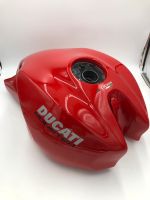 Ducati Monster 1200 S Tank rot 58612502EB *gebraucht*Gut* Niedersachsen - Braunschweig Vorschau