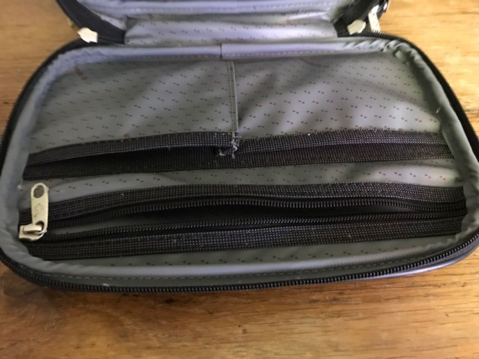 Kulturtasche von Samsonite, fast neuwertig in Marburg