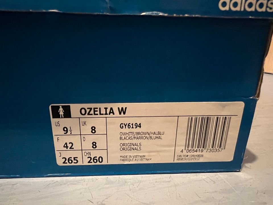 Adidas Ozelia W Schuhe US 9,5 / EU 42 in Essen