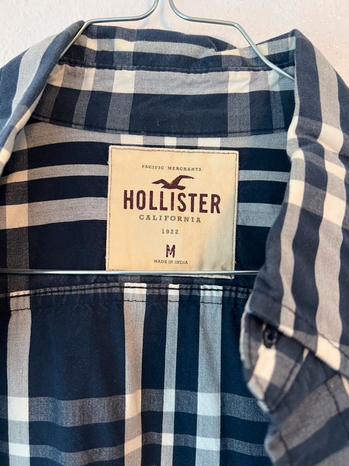 Holister Hemden 4x M und 1x S wie neue in Frankfurt am Main