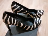 Calvin Klein  Damen Pumps Zebra Muster Gr.38 Nordrhein-Westfalen - Herzogenrath Vorschau