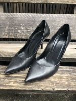 Sexy Cox High Heels schwarz 37 Pfennigabsatz spitz Pumps Innenstadt - Köln Altstadt Vorschau