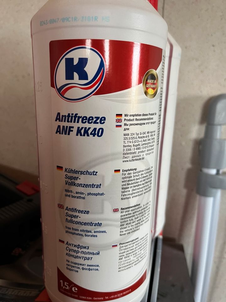 Zahnriemen Kit + Wasserpumpe + Kühlerschutz in Nettersheim