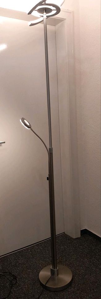 Stehlampe, Deckenfluter von MeLiTec, voll funktionsfähig in Hamburg