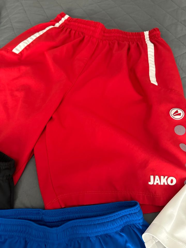 Jako Sporthose Herren gr S in Bad Homburg