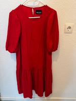 Pieces Sommerkleid Midikleid rot Größe S Hessen - Kassel Vorschau
