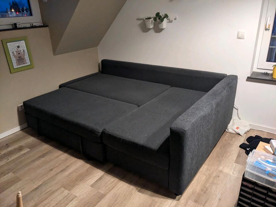 Couch mit Schlaffunktion in Bamberg