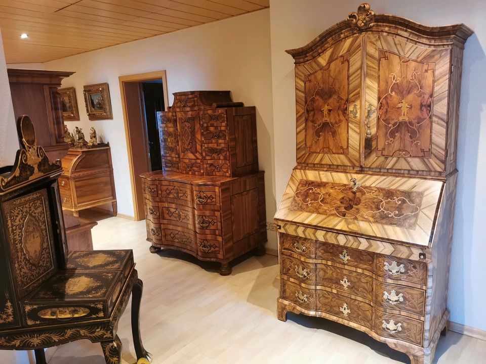 Antik Möbel Antiquitäten Verkauf  Restauration Barock Biedermeier in Ehringshausen