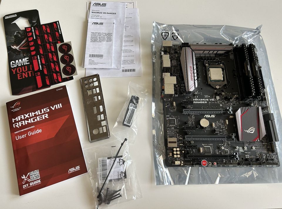 ASUS MAXIMUS VIII + Intel i7-6700K + CORSAIR 16GB DDR4 in Halle