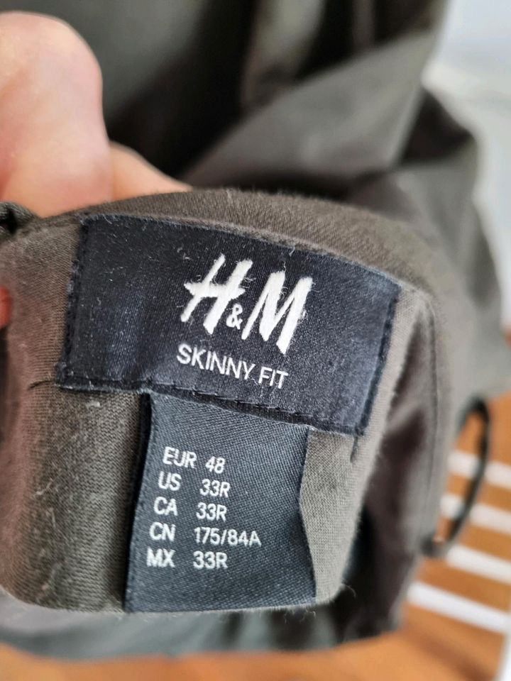 Herren Anzug von H&M in Hamburg