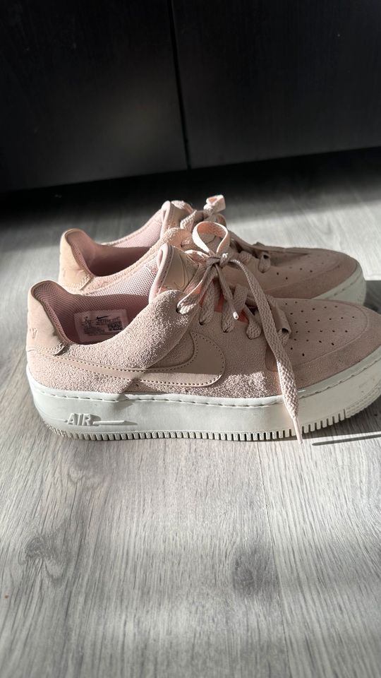 Nike Airforce1 Größe 36,5 in München