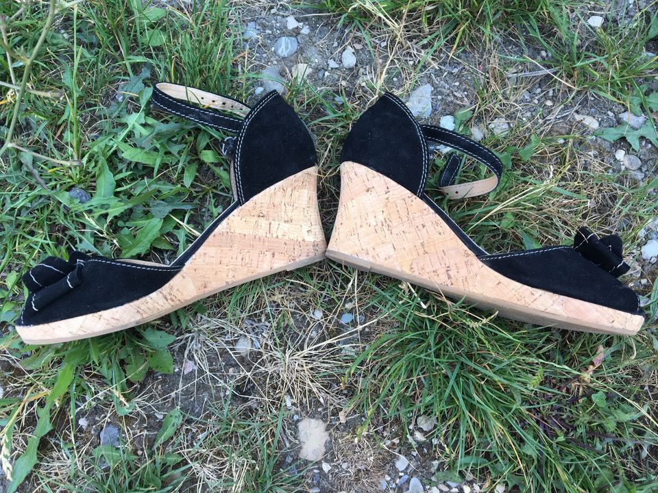 Tamaris Plateauschuhe Sandalen Keilabsatz Sandaletten in Pförring