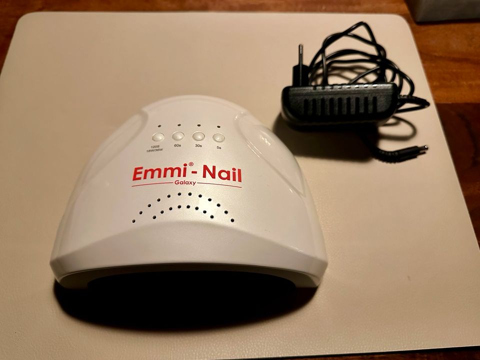 Emmi-Nail Galaxy UV-Lampe für Gelnägel in Waldems