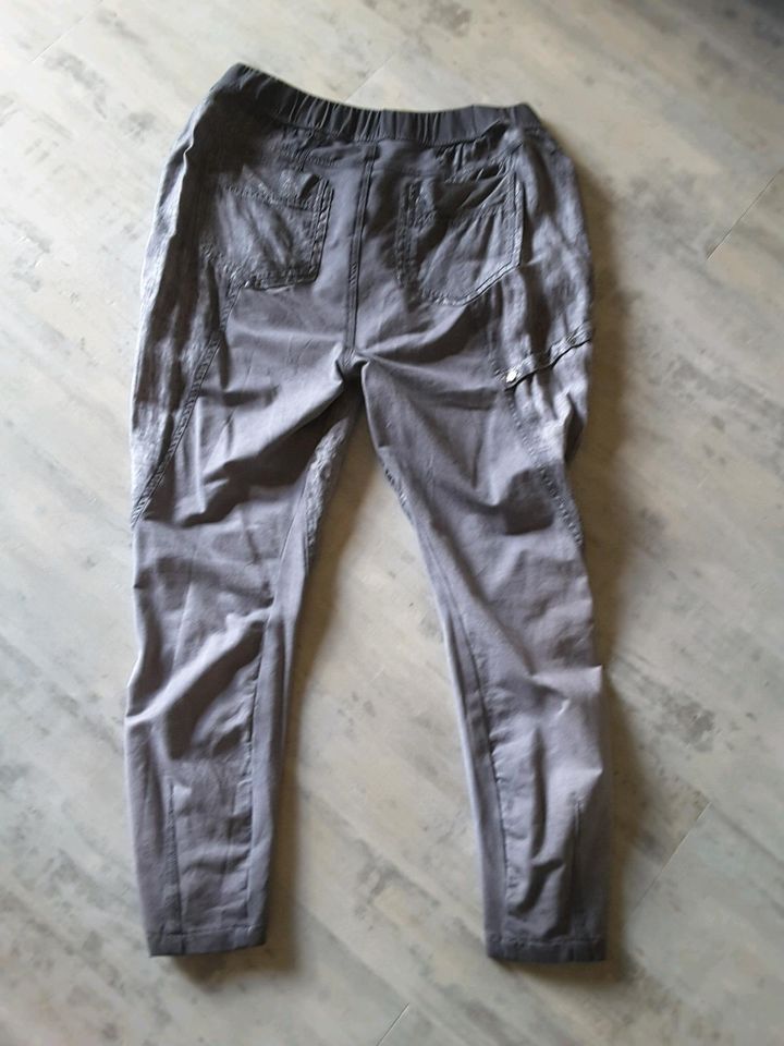 B76 TREDY 2-tlg Gr. 46 NEU Jacke Joggpants Material-Mix rar in Hettstedt