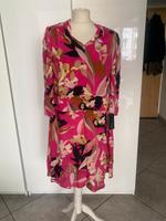 Neu Marc Cain Kleid pink mit Blumen Größe M Np 290 € mit Etikett Düsseldorf - Stadtmitte Vorschau