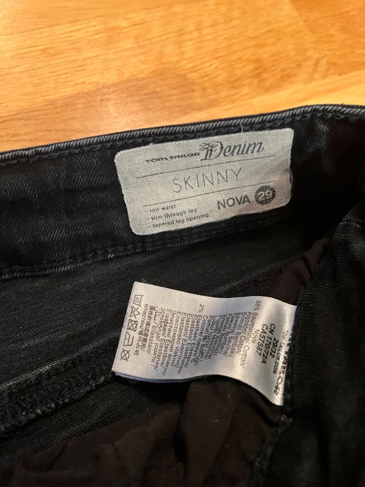 Tom Tailor Jeans Frauen Größe 29 Skinny schwarz in Pinneberg