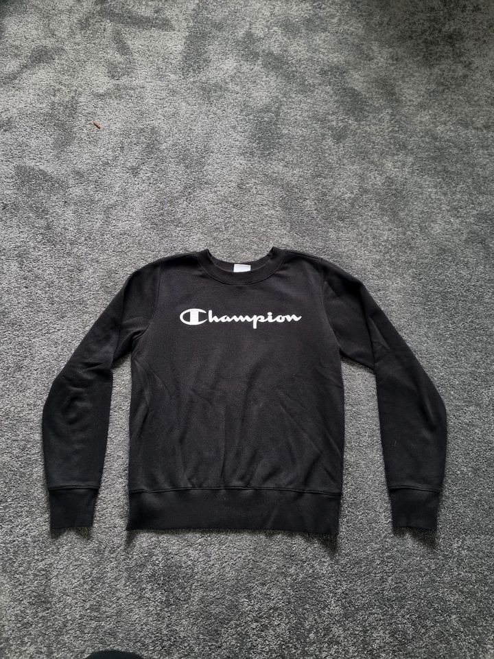 Champion Sweatshirt schwarz XS 34 164 in Nordrhein-Westfalen - Schwelm |  eBay Kleinanzeigen ist jetzt Kleinanzeigen