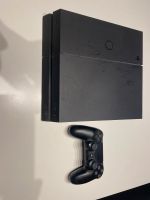 PS4 500gb 1 Controller Frankfurt am Main - Gallusviertel Vorschau