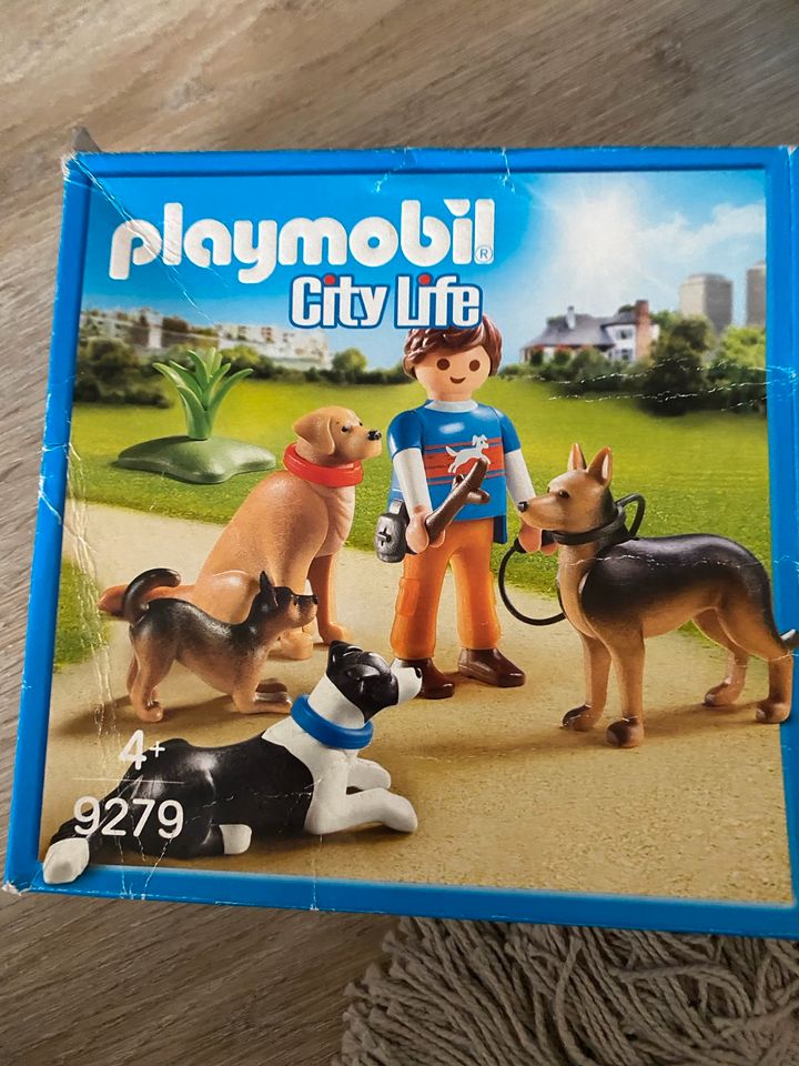 Playmobil Citylife 6145 Hunde Schule & 9279 Set, Top Zustand in Gladenbach