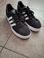 Adidas Schuhe Größe 45 1/3 Baden-Württemberg - Freiburg im Breisgau Vorschau