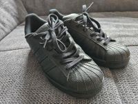 Adidas Superstars in schwarz Baden-Württemberg - Böblingen Vorschau