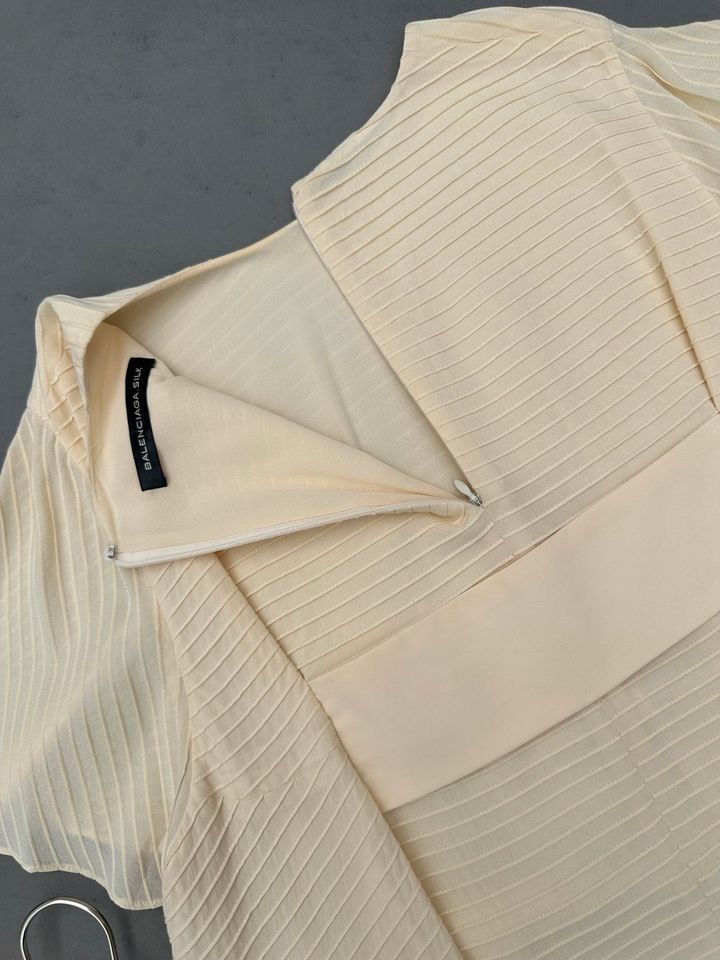 100% ORIGINAL BALENCIAGA SEIDEN KLEID CREME Gr FR 38 XS-S wie NEU in München